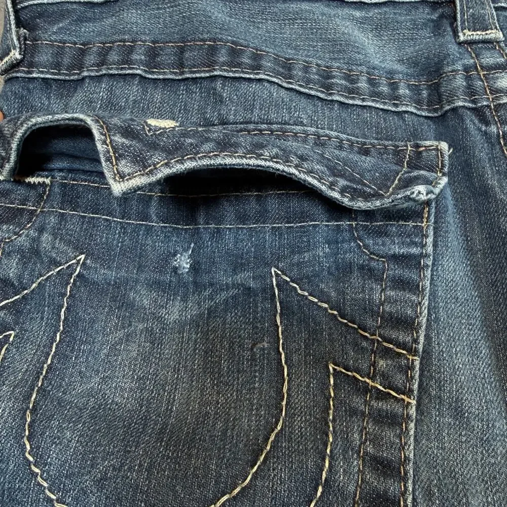 True Religion 35/32 men’s blue denim jeans baggy distressed pants